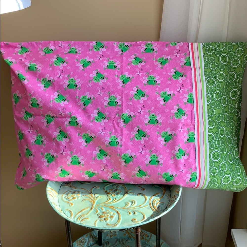 Pillow case.
